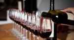 Cours d’œnologie et dégustation dans une cave à vin à Strasbourg