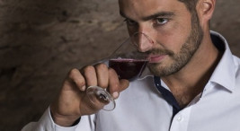 Cours d'œnologie à Lachassagne au cœur du Beaujolais