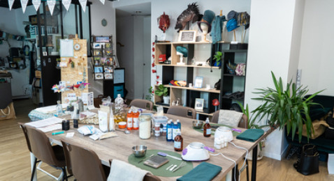 Atelier Création d'une bougie fleurie parfumée à Chambéry