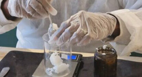 Atelier de fabrication d’un savon artisanal à Bayonne