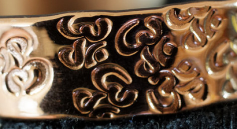 Atelier et création de bijoux en cuivre à Nevez près de Concarneau