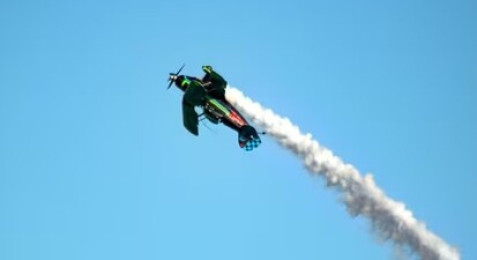 Baptême en Avion de Voltige près de Toulon 