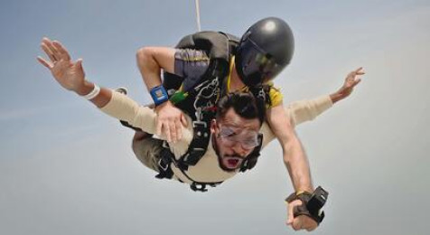 Baptême en hélicoptère et saut en parachute tandem près de Font-Romeu