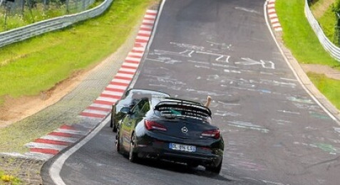 Baptême passager en Opel Astra J OPC - Circuit Nurburgring en Allemagne