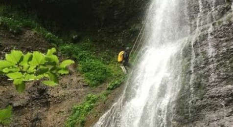 Canyoning dans le Cantal au Canyon de l'Alagnon près d'Aurillac