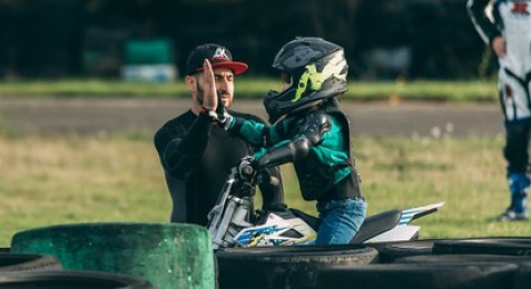 Initiation au pilotage en moto pour enfant - Circuit de Dreux
