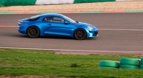 Pilotage d'une Alpine A110S - Circuit du Roussillon