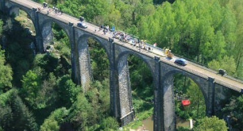 Saut à l'élastique au Viaduc de Coquilleau