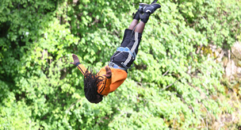 Saut à l'élastique sur le Pont Napoléon à Luz Saint-Sauveur