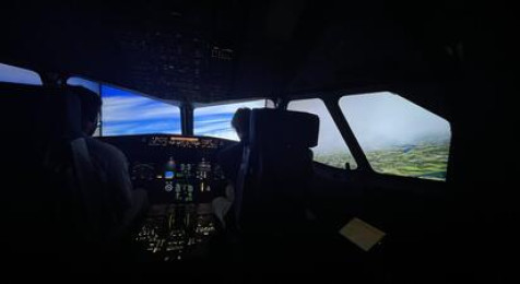 Simulateur de vol et stage de pilotage sur Airbus A320 à Roissy près de Paris 